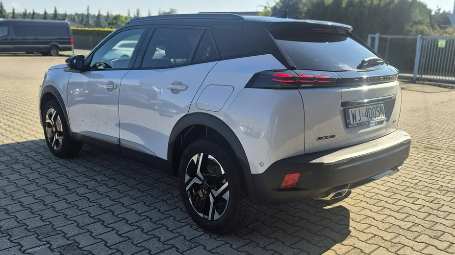 PEUGEOT 2008 -