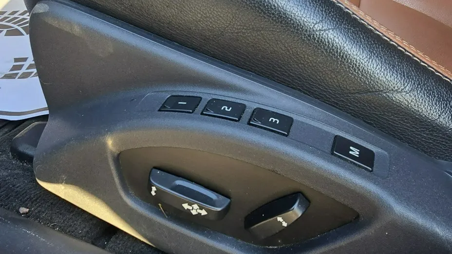 VOLVO S60 -