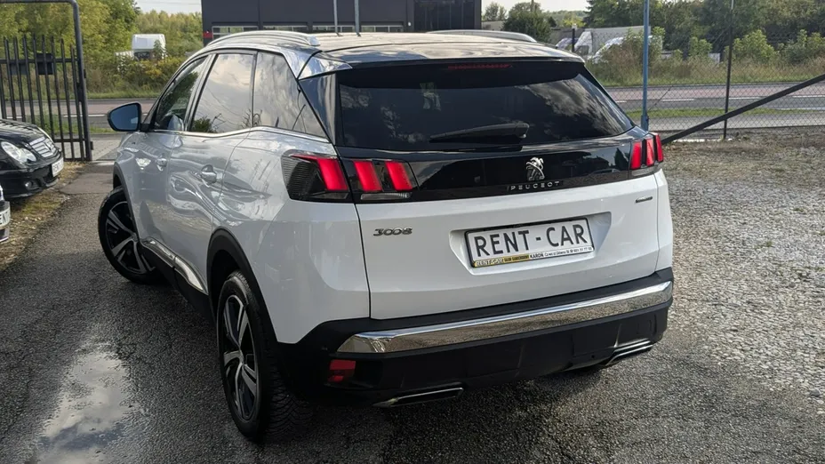 PEUGEOT 3008 -