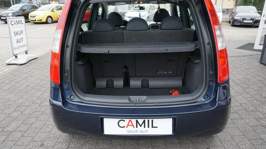 MITSUBISHI Colt -