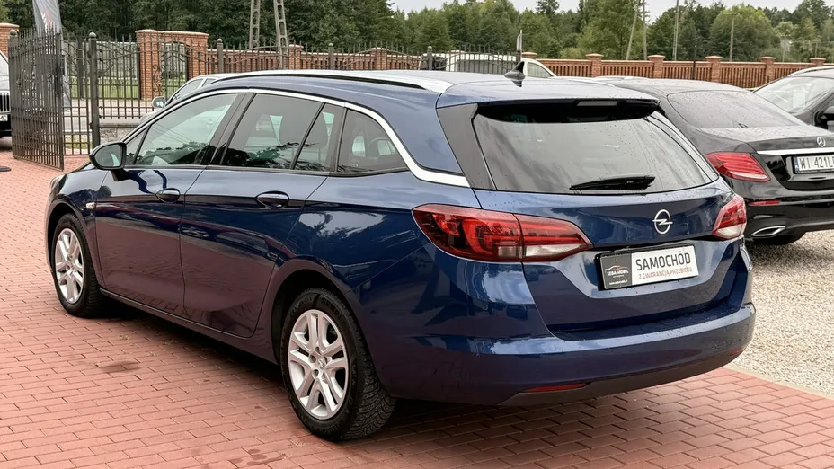 OPEL Astra -