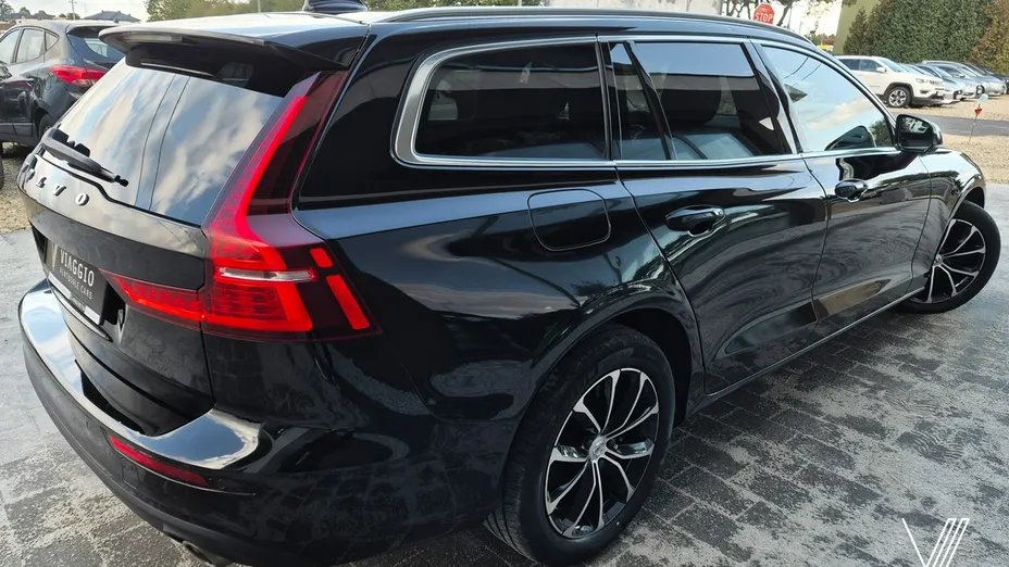 VOLVO V60 -