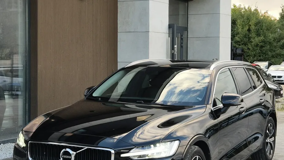 VOLVO V60 -