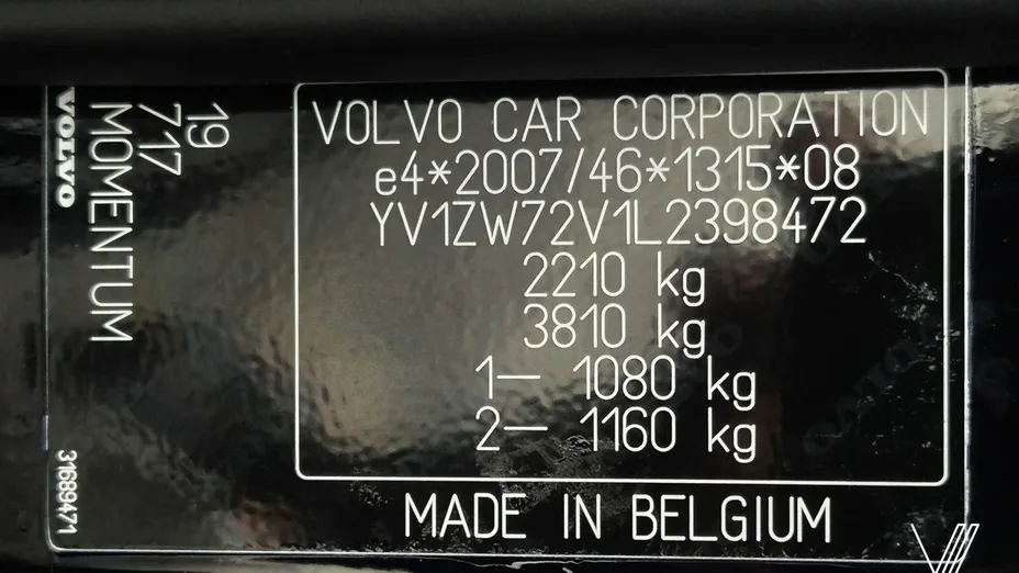 VOLVO V60 -