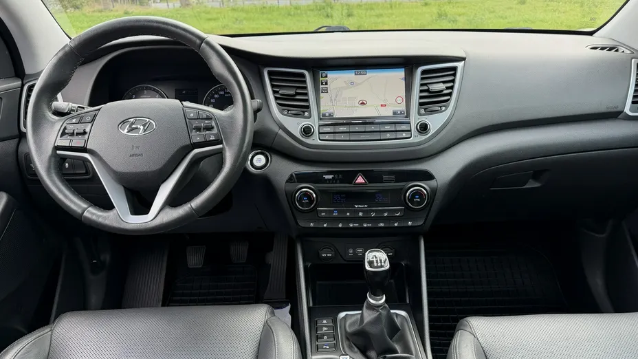 HYUNDAI Tucson -