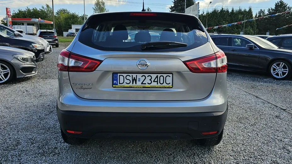 NISSAN Qashqai -