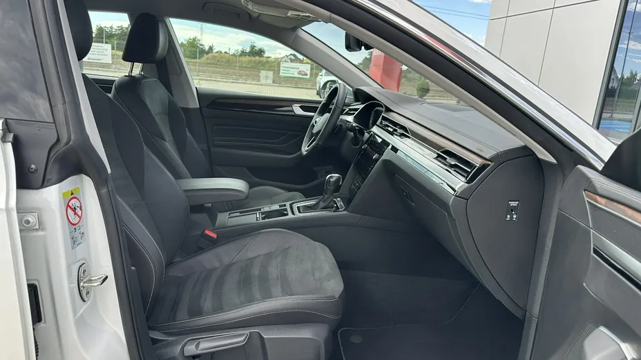 VOLKSWAGEN Arteon -