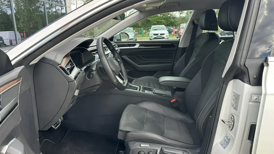 VOLKSWAGEN Arteon -