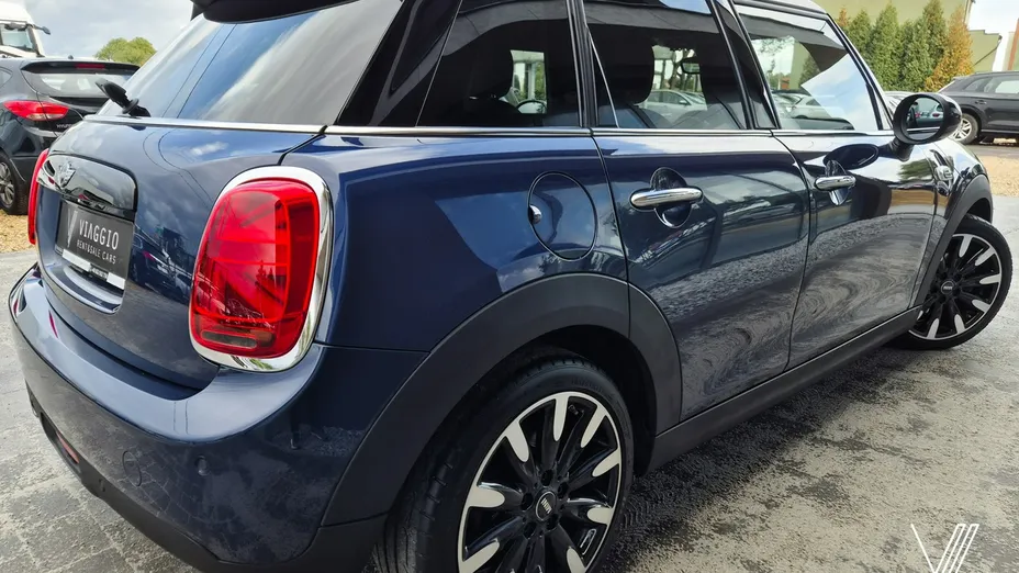 MINI Cooper -