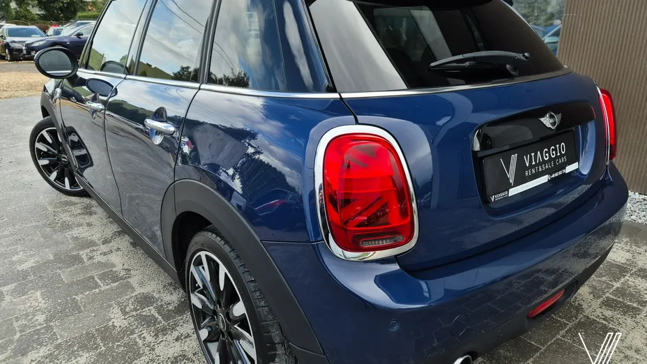 MINI Cooper -