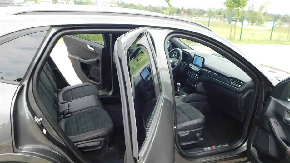 FORD Kuga -
