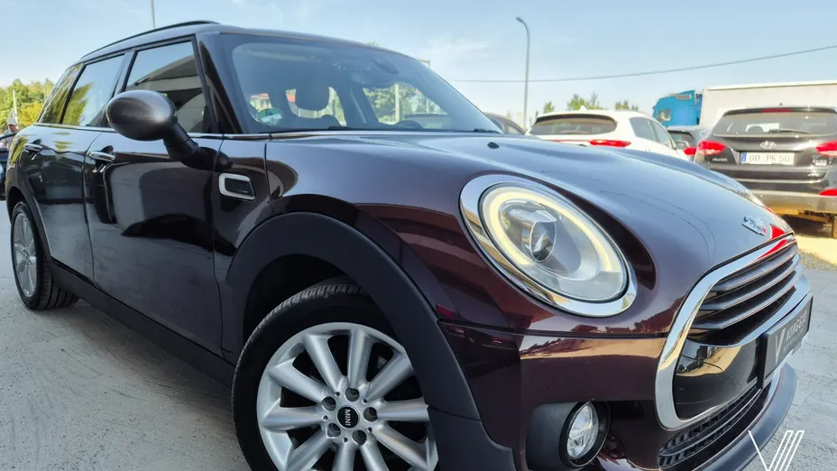 MINI Cooper -
