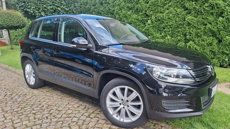 VOLKSWAGEN Tiguan -