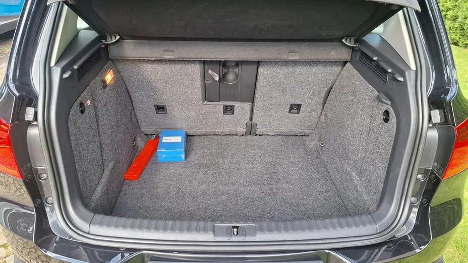 VOLKSWAGEN Tiguan -