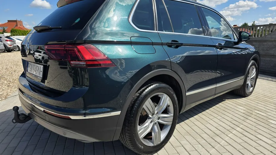 VOLKSWAGEN Tiguan -