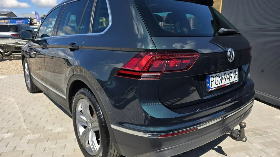 VOLKSWAGEN Tiguan -