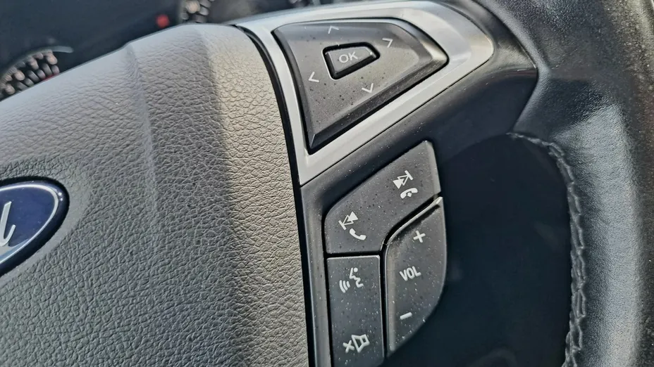 FORD Mondeo -