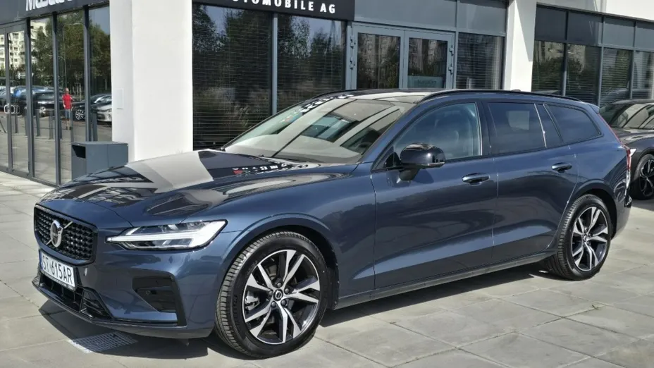 VOLVO V60 -