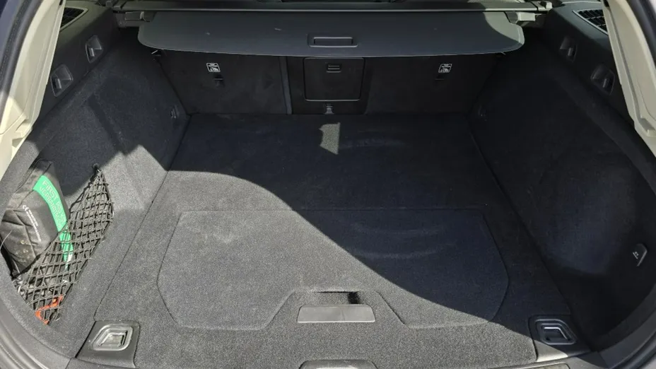 VOLVO V60 -
