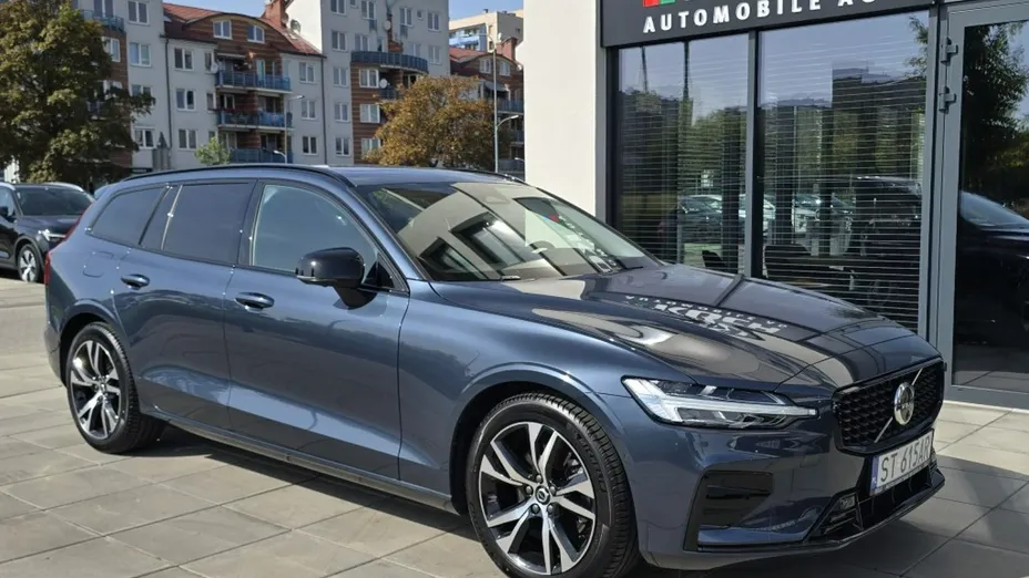 VOLVO V60 -
