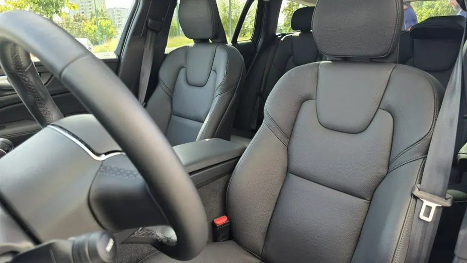 VOLVO V60 -