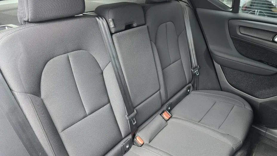VOLVO XC40 -