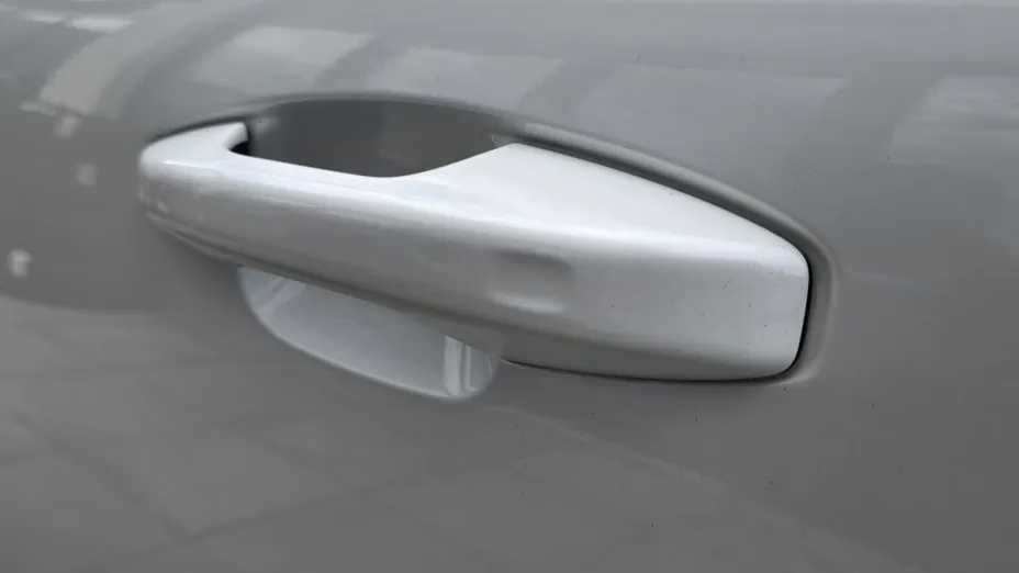 VOLVO XC40 -