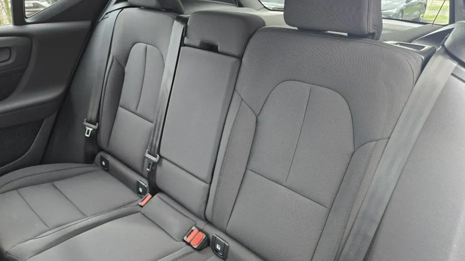 VOLVO XC40 -