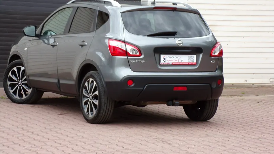 NISSAN Qashqai -