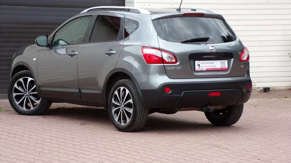 NISSAN Qashqai -