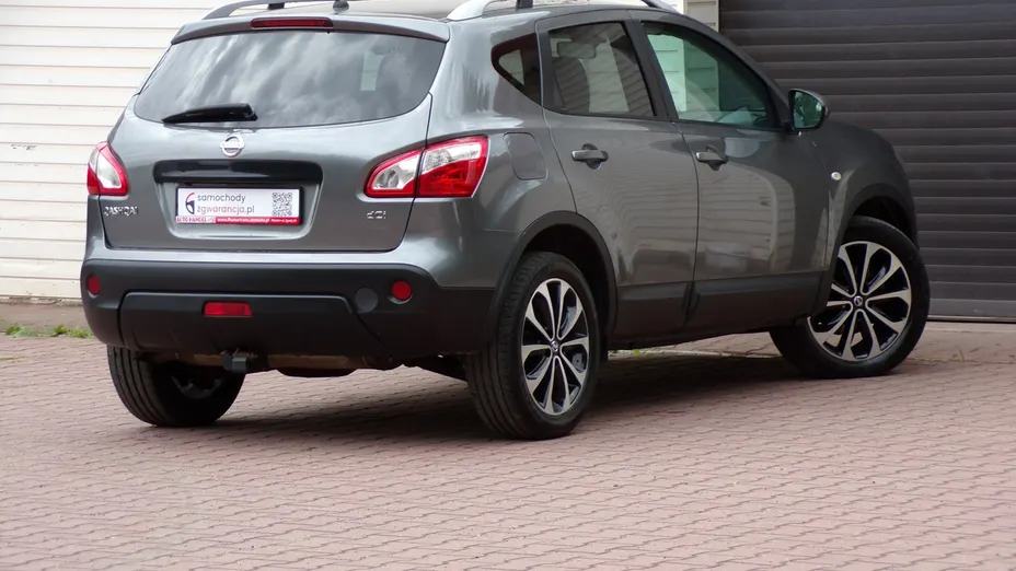 NISSAN Qashqai -