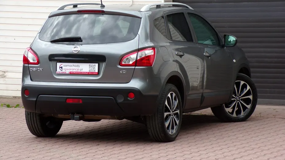NISSAN Qashqai -