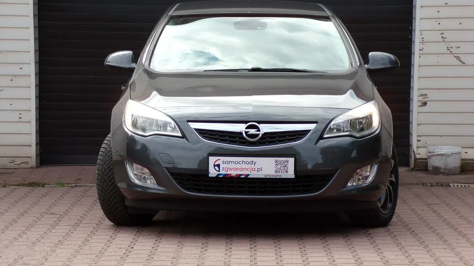 OPEL Astra -