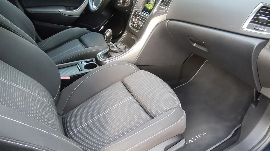 OPEL Astra -