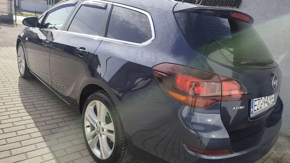 OPEL Astra -