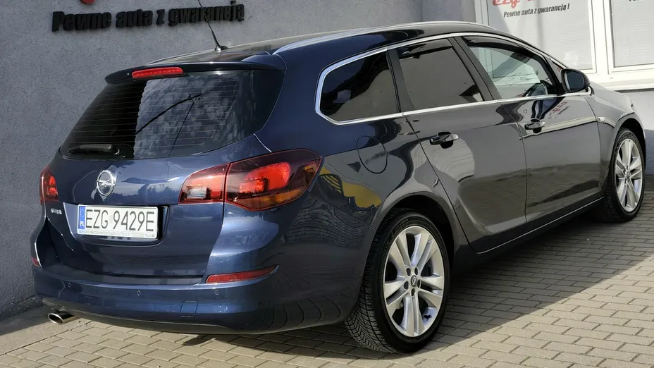 OPEL Astra -