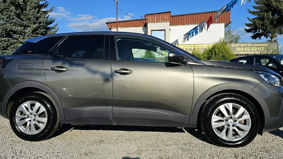 PEUGEOT 3008 -