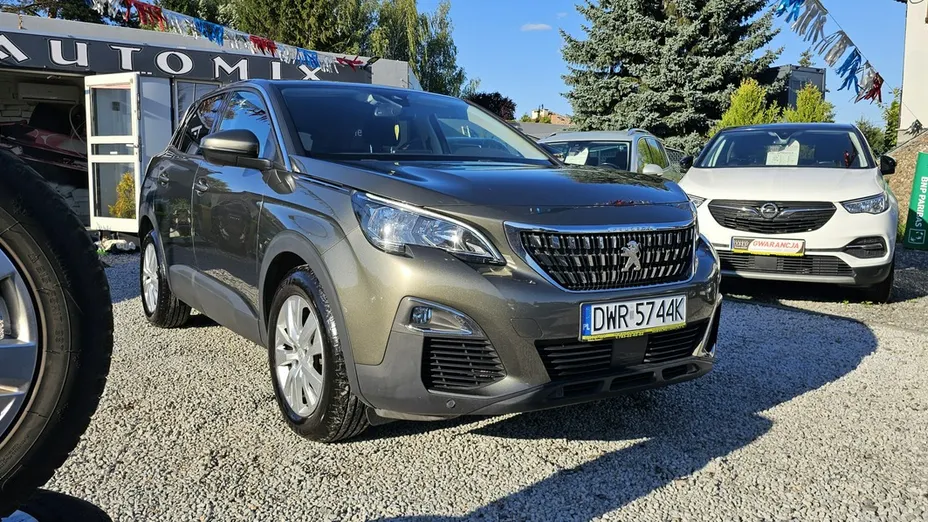 PEUGEOT 3008 -