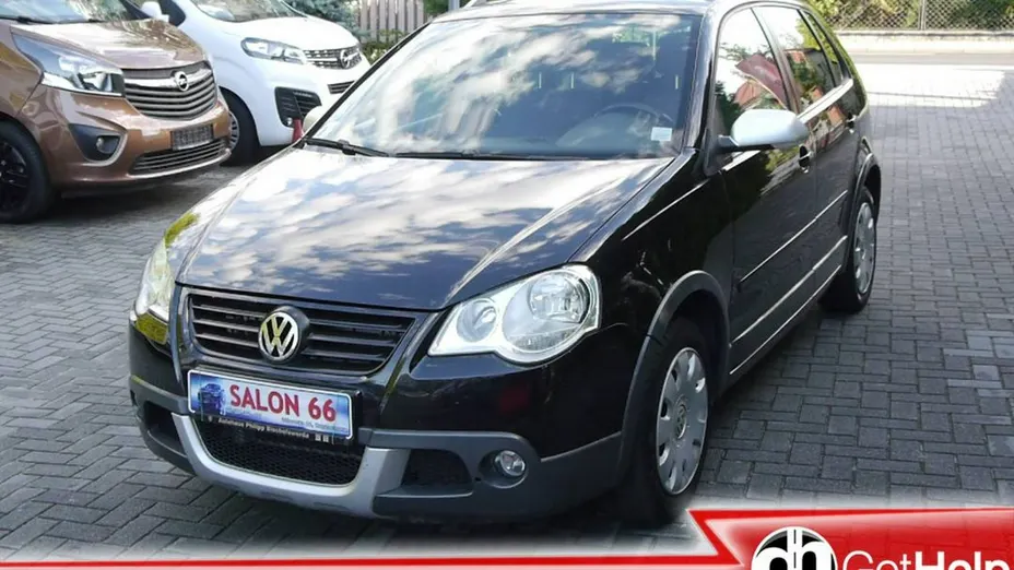 VOLKSWAGEN Polo -