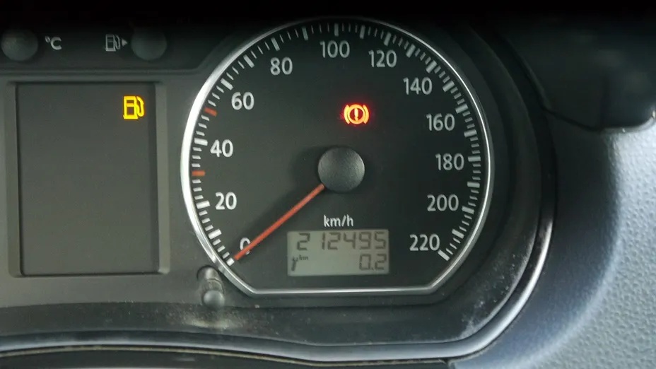VOLKSWAGEN Polo -
