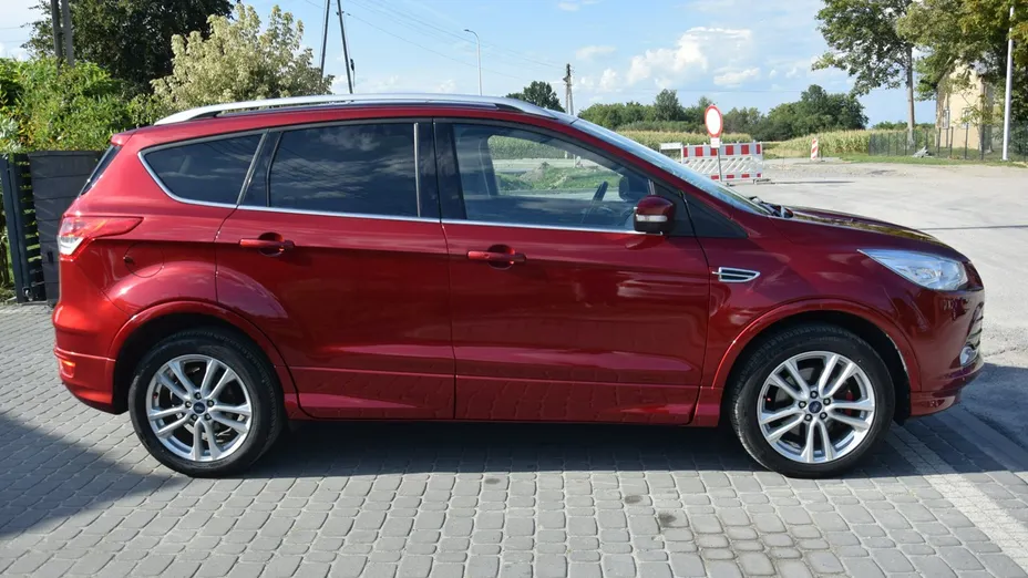 FORD Kuga -