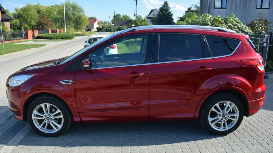 FORD Kuga -