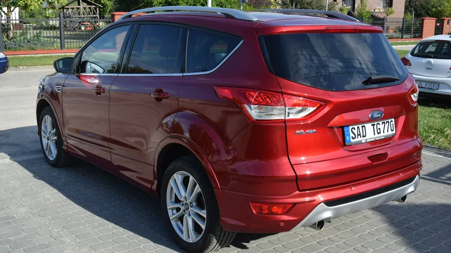 FORD Kuga -
