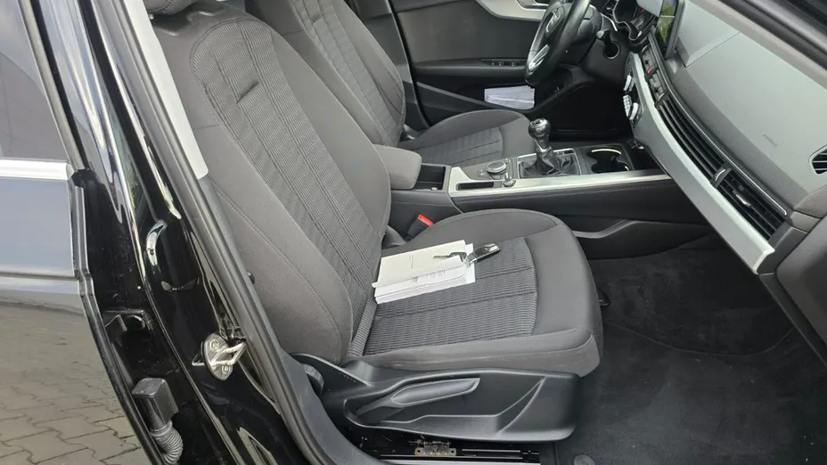 AUDI A4 -