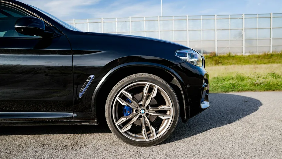BMW X4 -