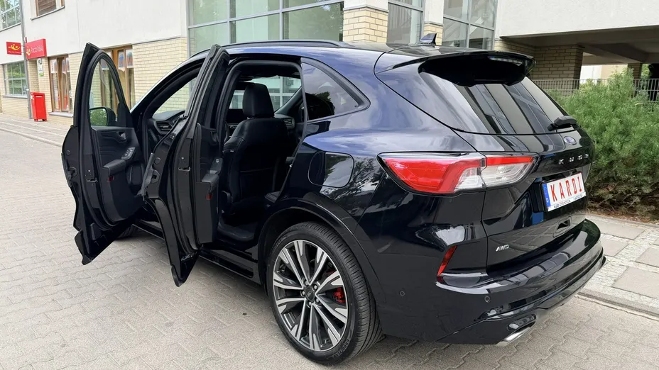 FORD Kuga -