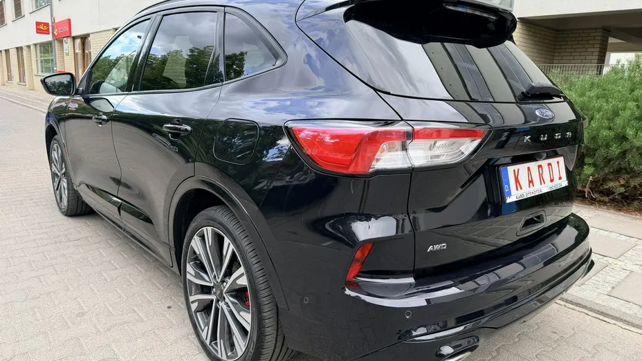 FORD Kuga -