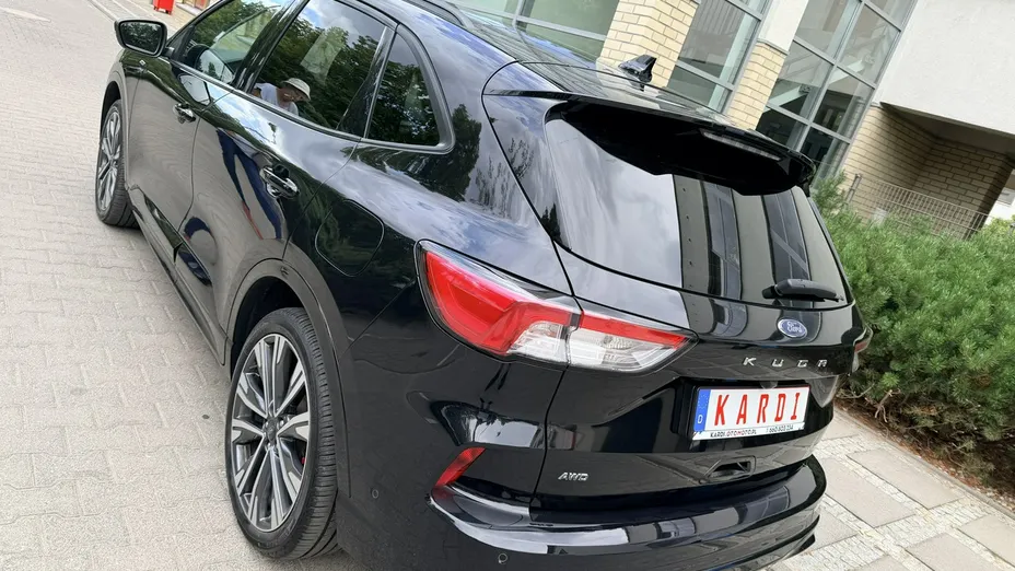 FORD Kuga -