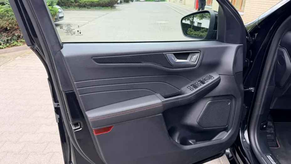 FORD Kuga -