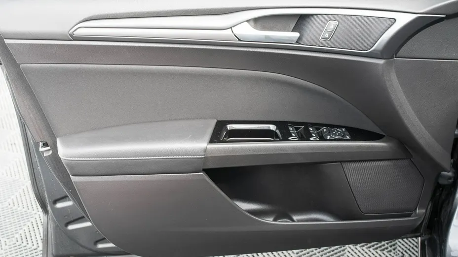 FORD Mondeo -